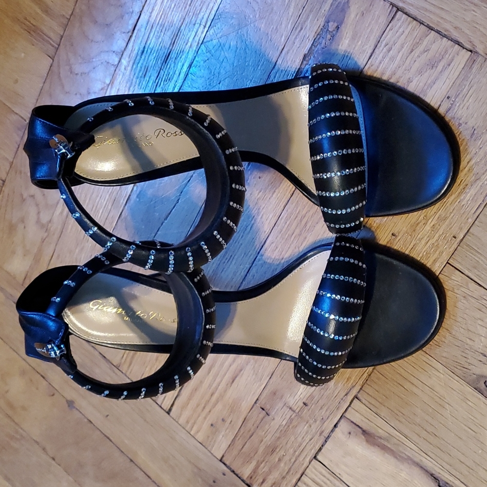 Gianvito Rossi Size 41 Black Bijoux Nappa sandal